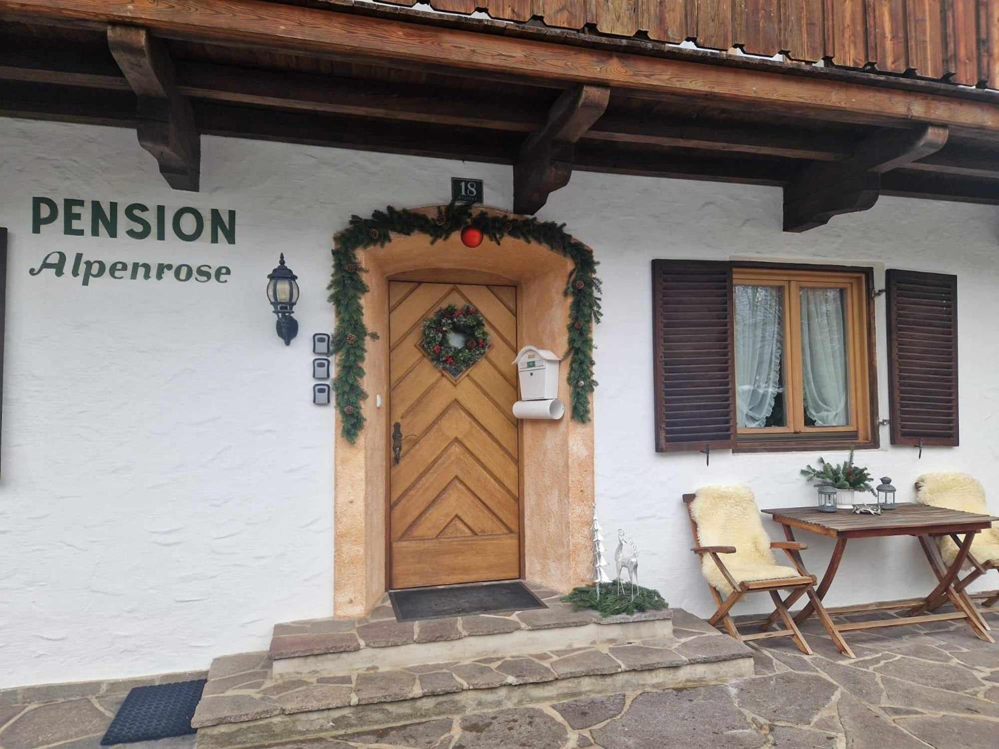 Pension Alpenrose Kitzbuhel Bagian luar foto